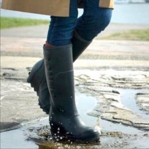 Sorel Joan Tall Black Wedge Rainboots, 7.5